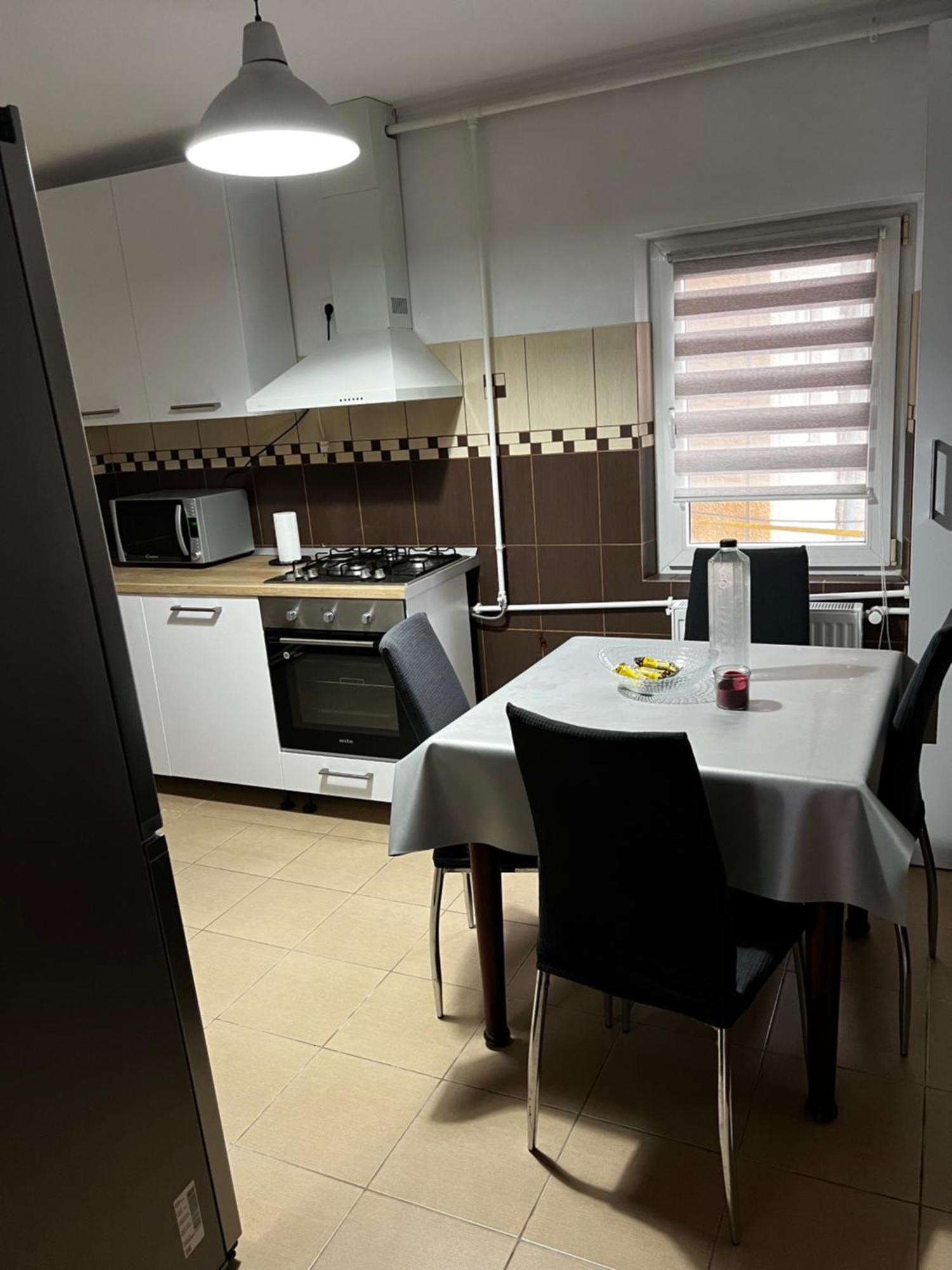 Mona Apartment Taxi#Airport #Parking#Bucharest#Therme Отопени Екстериор снимка